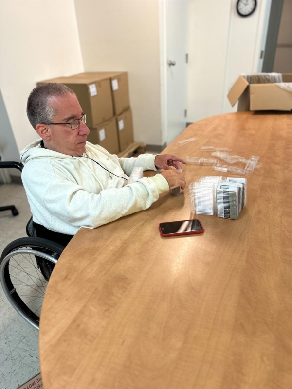 Participant lors d'une activité chez Amalgame